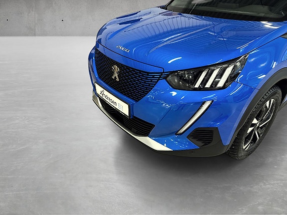 Peugeot e-2008 18 of 19