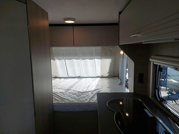 Bürstner Premio Life 430 TS 15 of 26