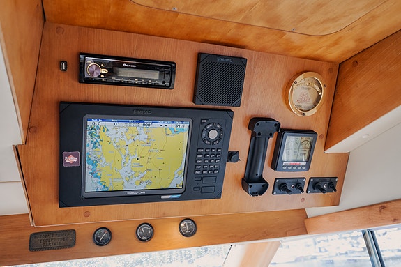 Tresfjord Atlantic 390 Yanmar,fast aksling,3 lugarer, autopilot,baug/hekkthruste 28 of 30