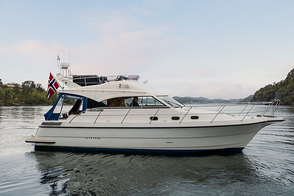 Tresfjord Atlantic 390 Yanmar,fast aksling,3 lugarer, autopilot,baug/hekkthruste 2 of 30