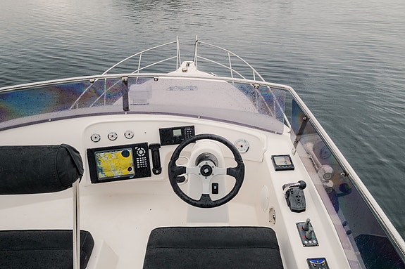 Tresfjord Atlantic 390 Yanmar,fast aksling,3 lugarer, autopilot,baug/hekkthruste 12 of 30