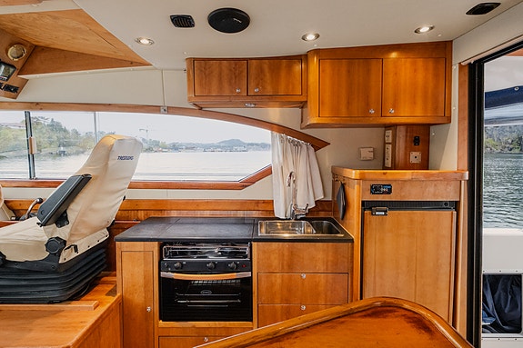 Tresfjord Atlantic 390 Yanmar,fast aksling,3 lugarer, autopilot,baug/hekkthruste 20 of 30
