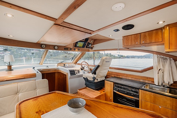 Tresfjord Atlantic 390 Yanmar,fast aksling,3 lugarer, autopilot,baug/hekkthruste 19 of 30