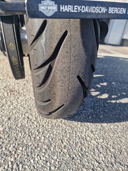 Harley-Davidson FXBB Street Bob 4 of 5