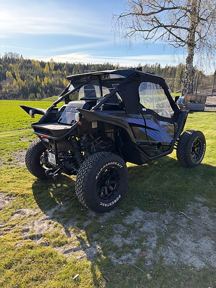 Yamaha YXZ 1000R 6 of 9