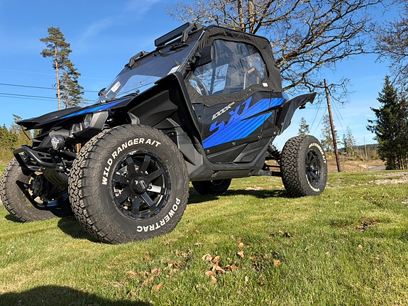 Yamaha YXZ 1000R 2 of 9