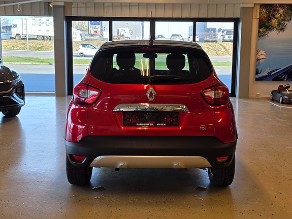 Renault Captur 4 of 5