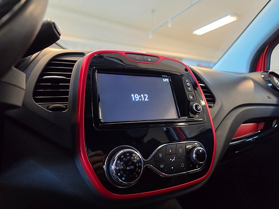 Renault Captur 15 of 19