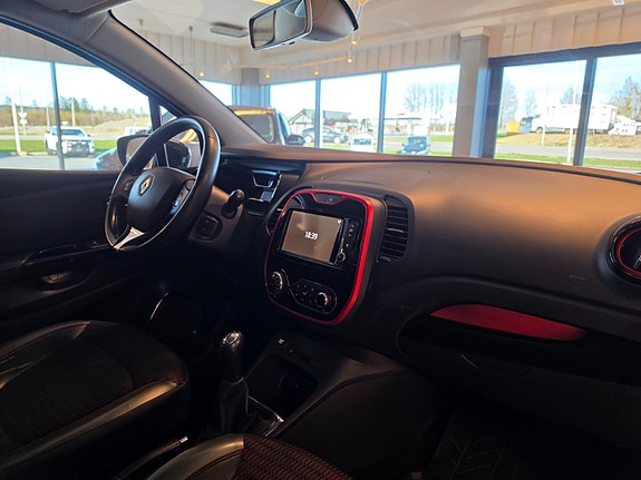 Renault Captur 13 of 19