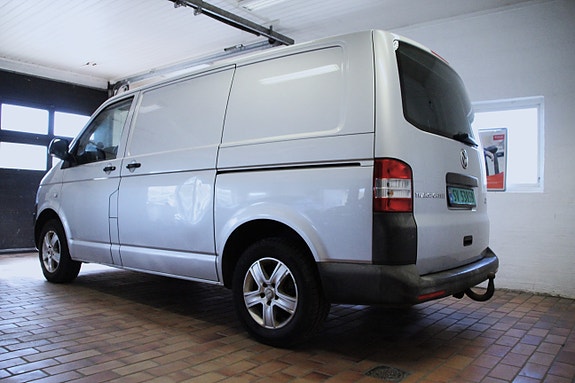 Volkswagen Transporter 4 of 19
