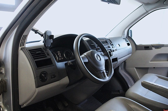 Volkswagen Transporter 14 of 19