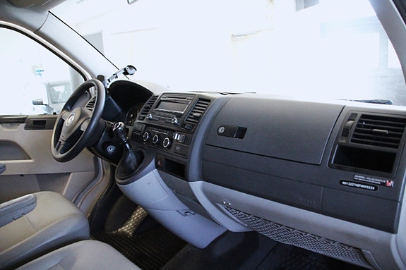Volkswagen Transporter 15 of 19