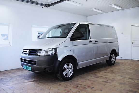 Volkswagen Transporter 2 of 19