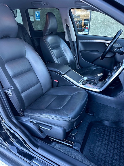 Volvo XC70 19 of 24