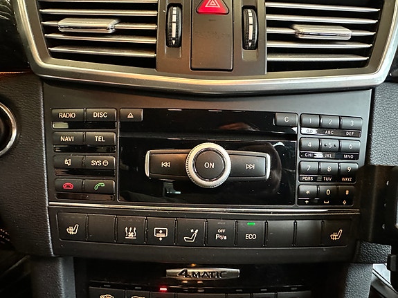 Mercedes-Benz E250 24 of 30