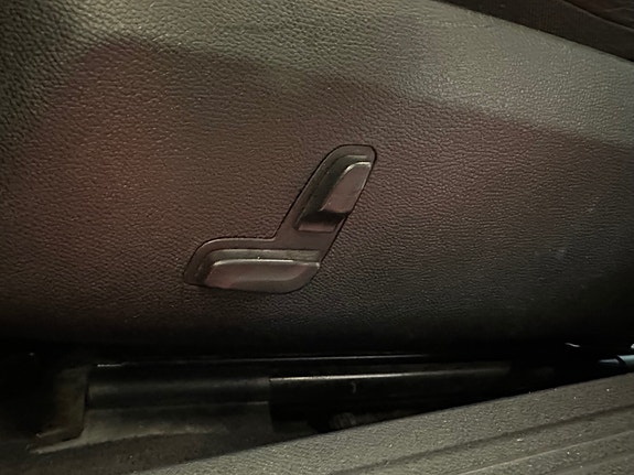Mercedes-Benz E250 16 of 30