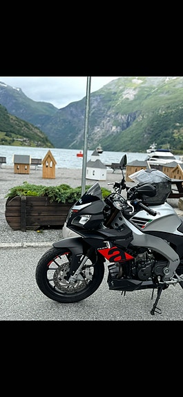 Aprilia RS 125 Tuono 5 of 5