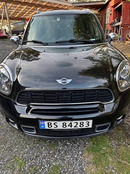 MINI Countryman Cooper S 2 of 5