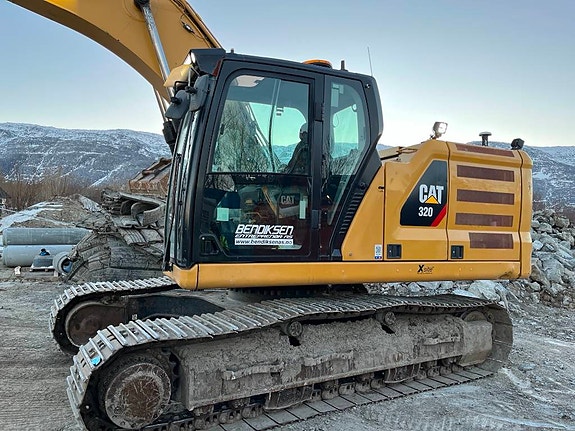Cat 320