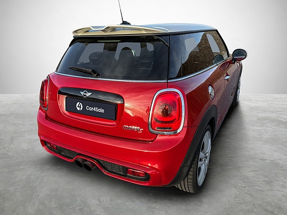 MINI Cooper S 5 of 5