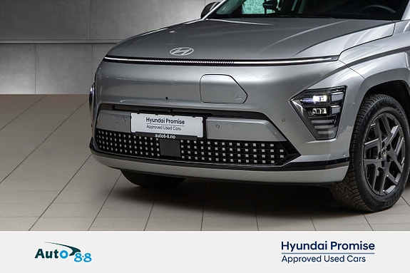 Hyundai Kona 2 of 5
