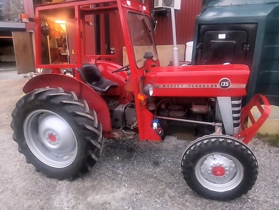 Massey Ferguson Mf 135