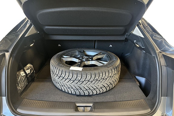Nissan Ariya 16 of 17