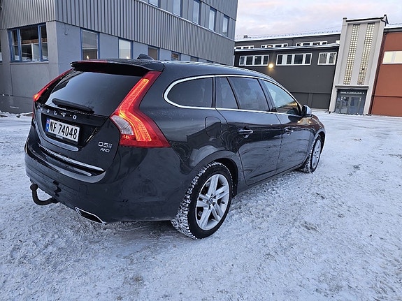 Volvo V60 3 of 5