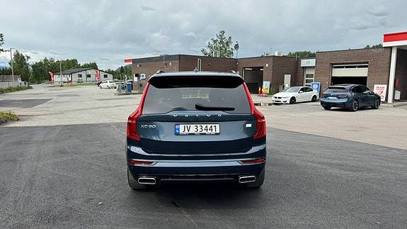Volvo XC90 6 of 21