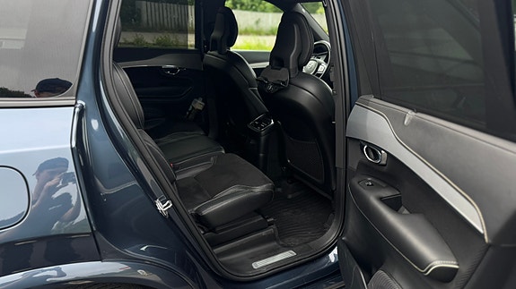 Volvo XC90 16 of 21