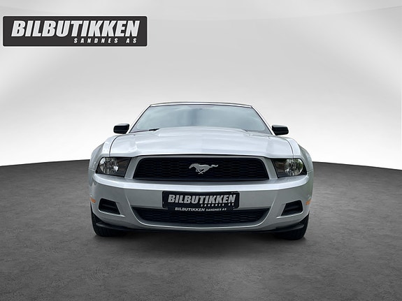 Ford Mustang 5 of 5