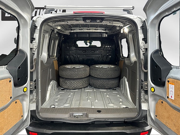 Ford Transit Connect 18 of 19
