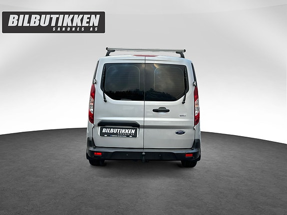Ford Transit Connect 4 of 5