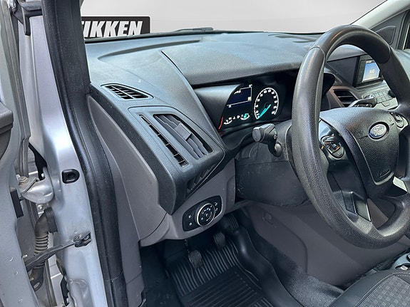 Ford Transit Connect 11 of 19