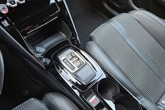 Peugeot 208 18 of 20