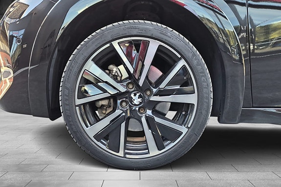 Peugeot 208 8 of 20