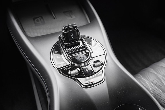 BYD Seal 13 of 29