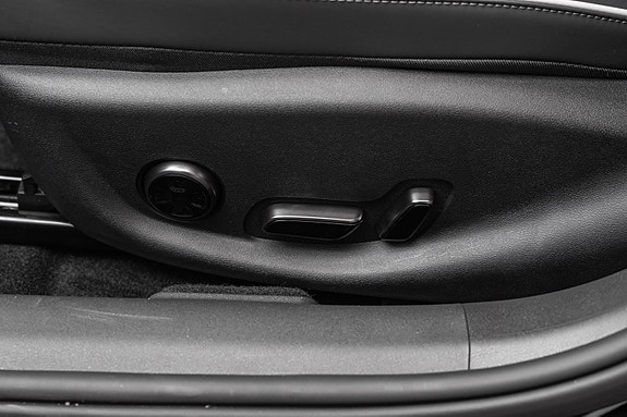 BYD Seal 11 of 29