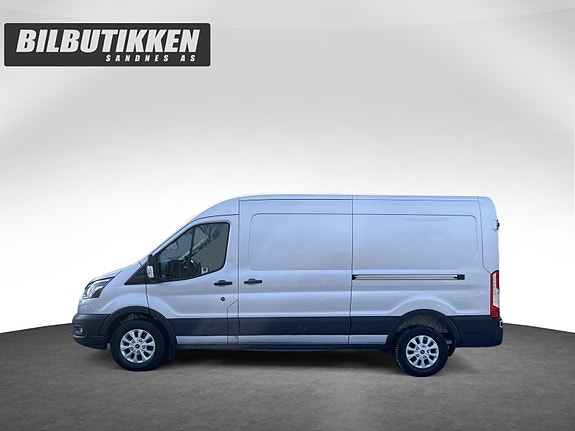 Ford Transit 350 L3 Van 2 of 5