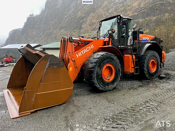 Hitachi zw370-6 Hjullaster m/ vekt, skriver og skuffe