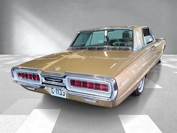 Ford Thunderbird 5 of 5