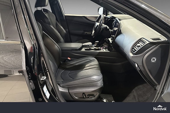 Lexus NX450h 14 of 24