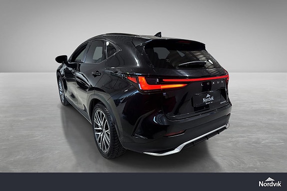 Lexus NX450h 3 of 24