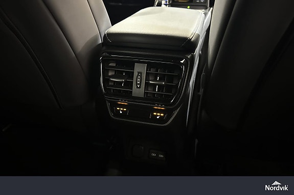 Lexus NX450h 16 of 24
