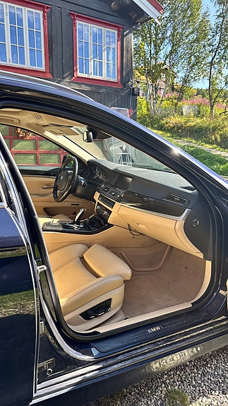 BMW 525d 12 of 17