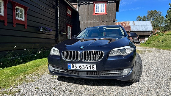 BMW 525d 4 of 17