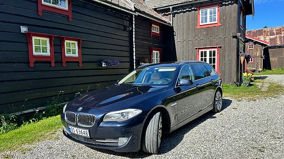 BMW 525d 5 of 17
