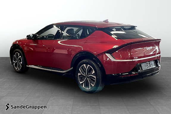 Kia EV6 3 of 5