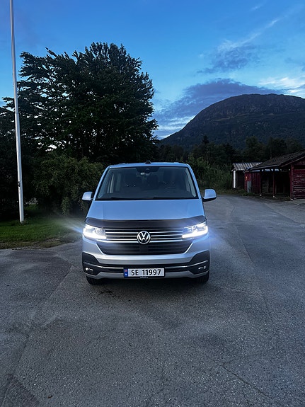 Volkswagen Caravelle 14 of 30