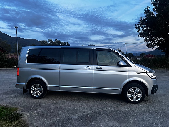 Volkswagen Caravelle 11 of 30